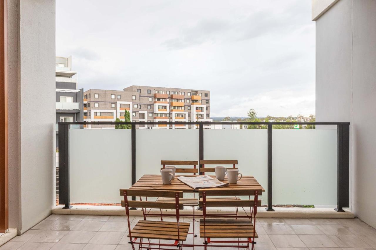 Kula Apartments Parramatta Сидни Екстериор снимка