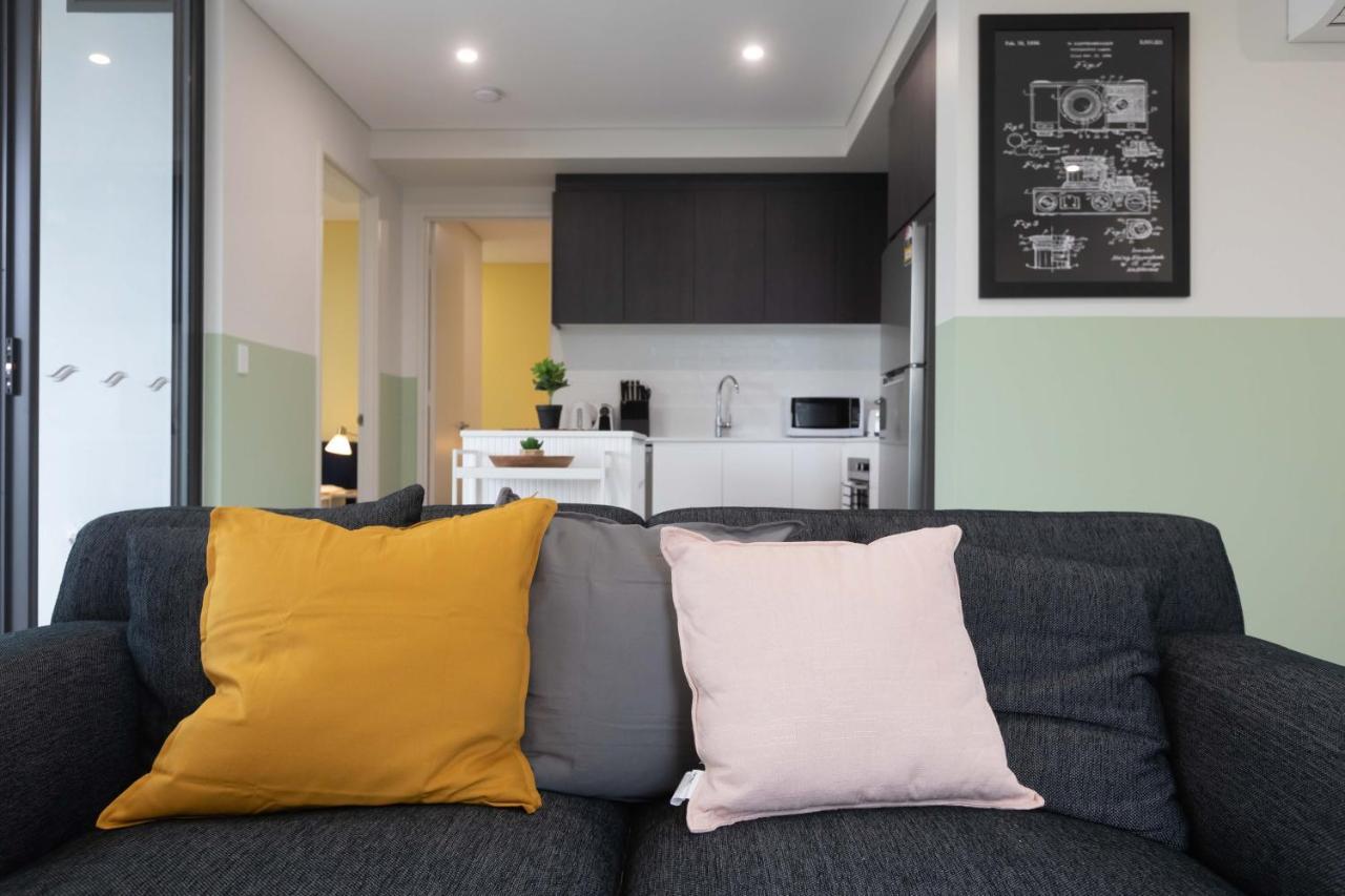 Kula Apartments Parramatta Сидни Екстериор снимка